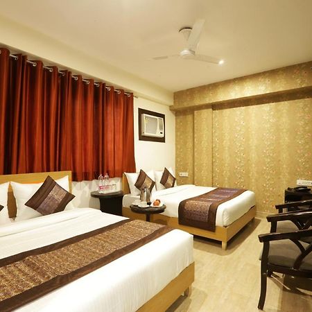 Hotel Ark Suites At Delhi Airport นิวเดลี ภายนอก รูปภาพ