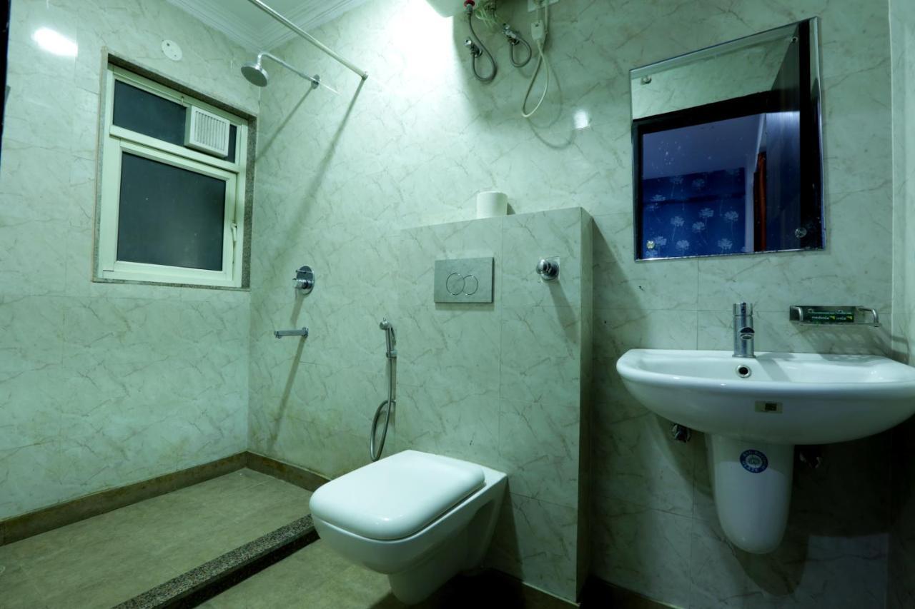 Hotel Ark Suites At Delhi Airport นิวเดลี ภายนอก รูปภาพ