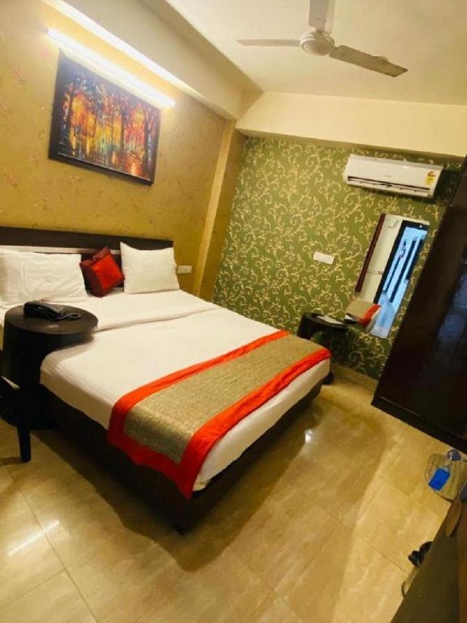 Hotel Ark Suites At Delhi Airport นิวเดลี ภายนอก รูปภาพ