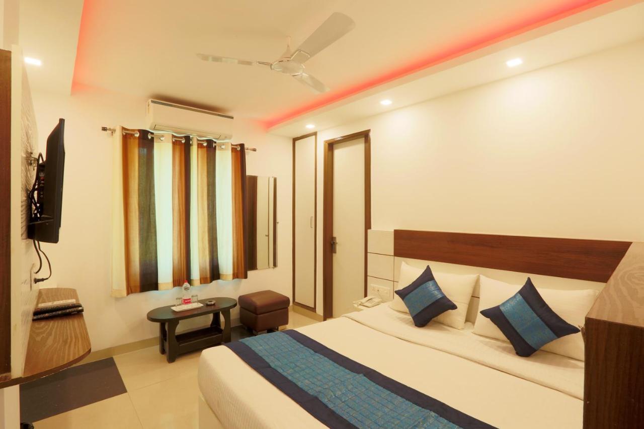 Hotel Ark Suites At Delhi Airport นิวเดลี ภายนอก รูปภาพ