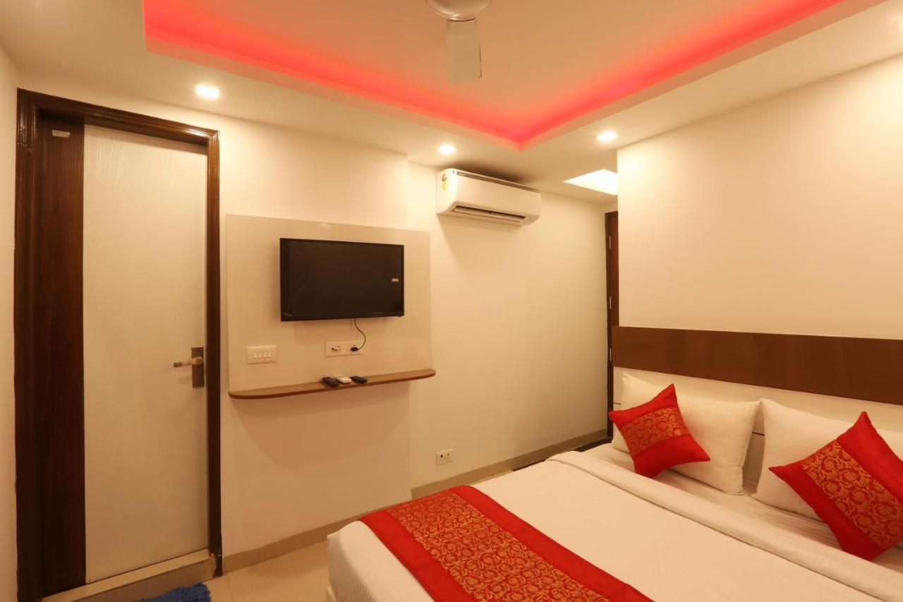 Hotel Ark Suites At Delhi Airport นิวเดลี ภายนอก รูปภาพ